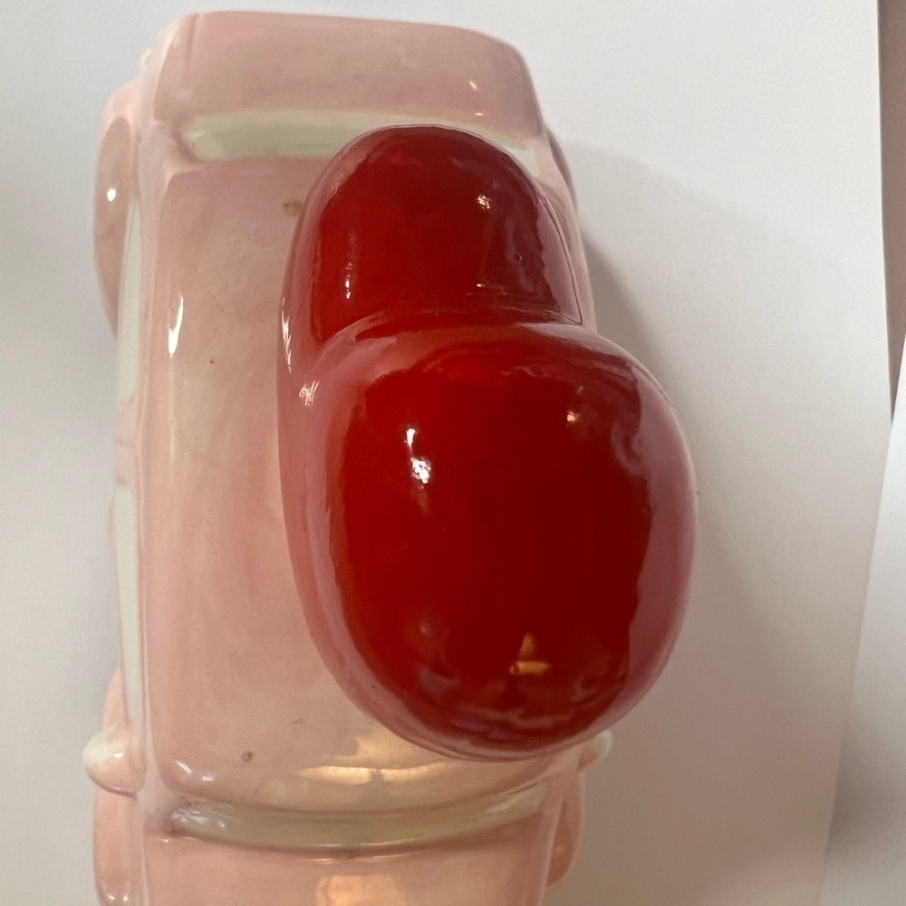🆕❤️Vintage Inspired Pink Automobile with Red Heart Valentine's Day NEW - Picture 3 of 7